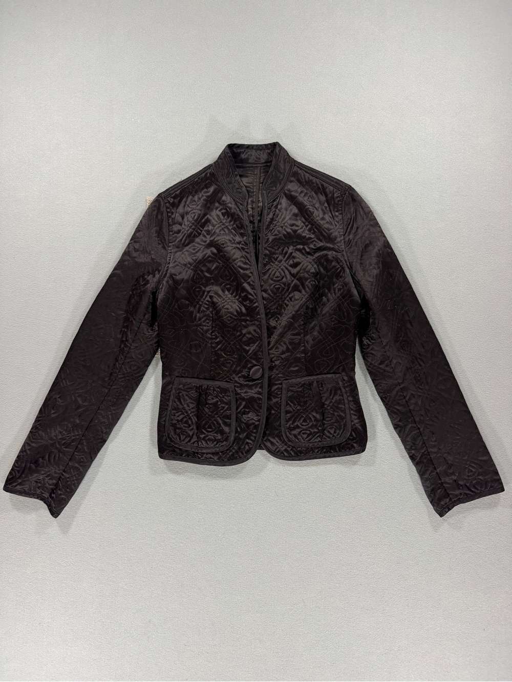 Banana Republic Black 100% Silk Quilted Jacket Women’s XS Cropped Embroidered